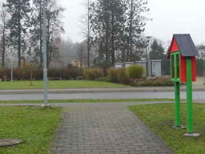 Knihobudky -  l&aacute;vka u Skařupů, střed obce, osada Pt&aacute;čn&iacute;k
