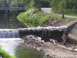 Splav u koupali&scaron;tě